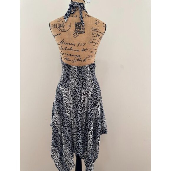 Leopard Print Low Cut Dress Size Med/Large - Picture 2 of 7